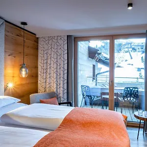 Hotel Das Zwolferhaus Saalbach-Hinterglemm