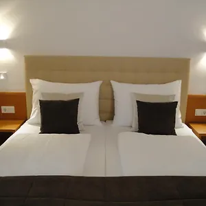 Albrecht 3* Schwechat